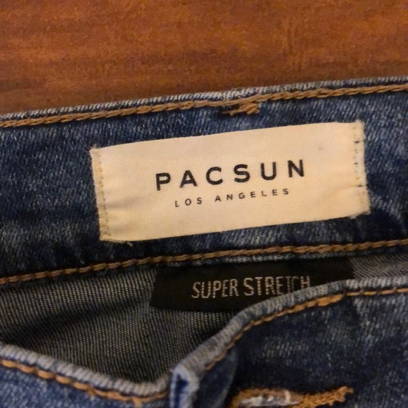 Jeans - Picture 2 of 6